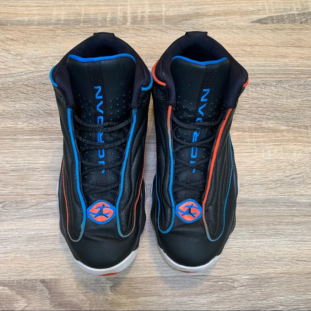 *SOLD* Women’s or Youth Jordan Pro Strong Sneakers. 407484-008